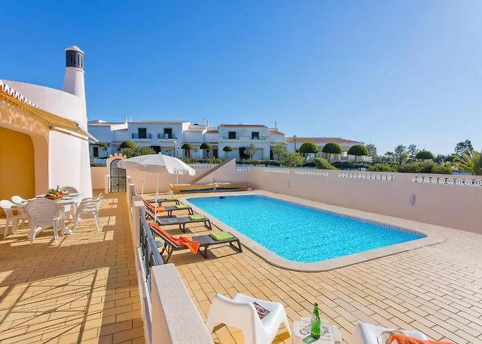 Cor De Rosa By 卡武埃鲁